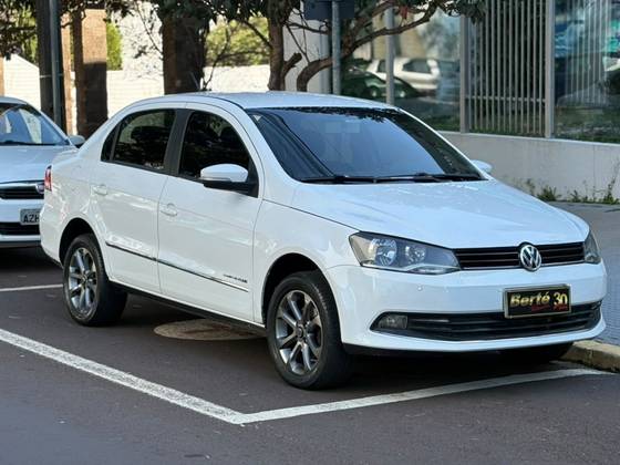 VOLKSWAGEN VOYAGE 1.6 MI COMFORTLINE 8V FLEX 4P MANUAL VOLKSWAGEN VOYAGE 1.6 MI COMFORTLINE 8V FLEX 4P MANUAL
